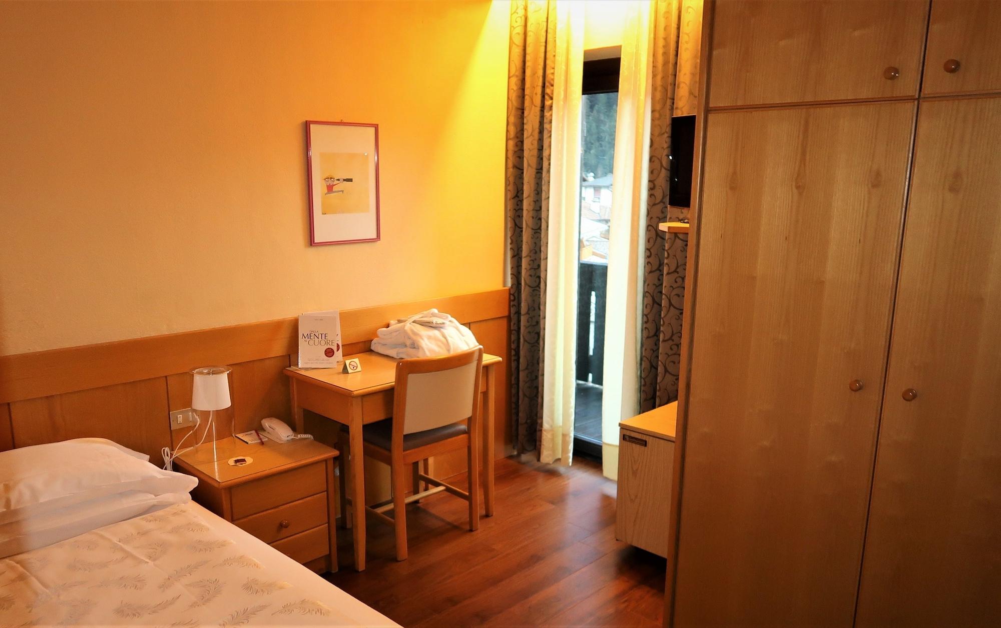 Active Hotel Ancora Predazzo Luaran gambar