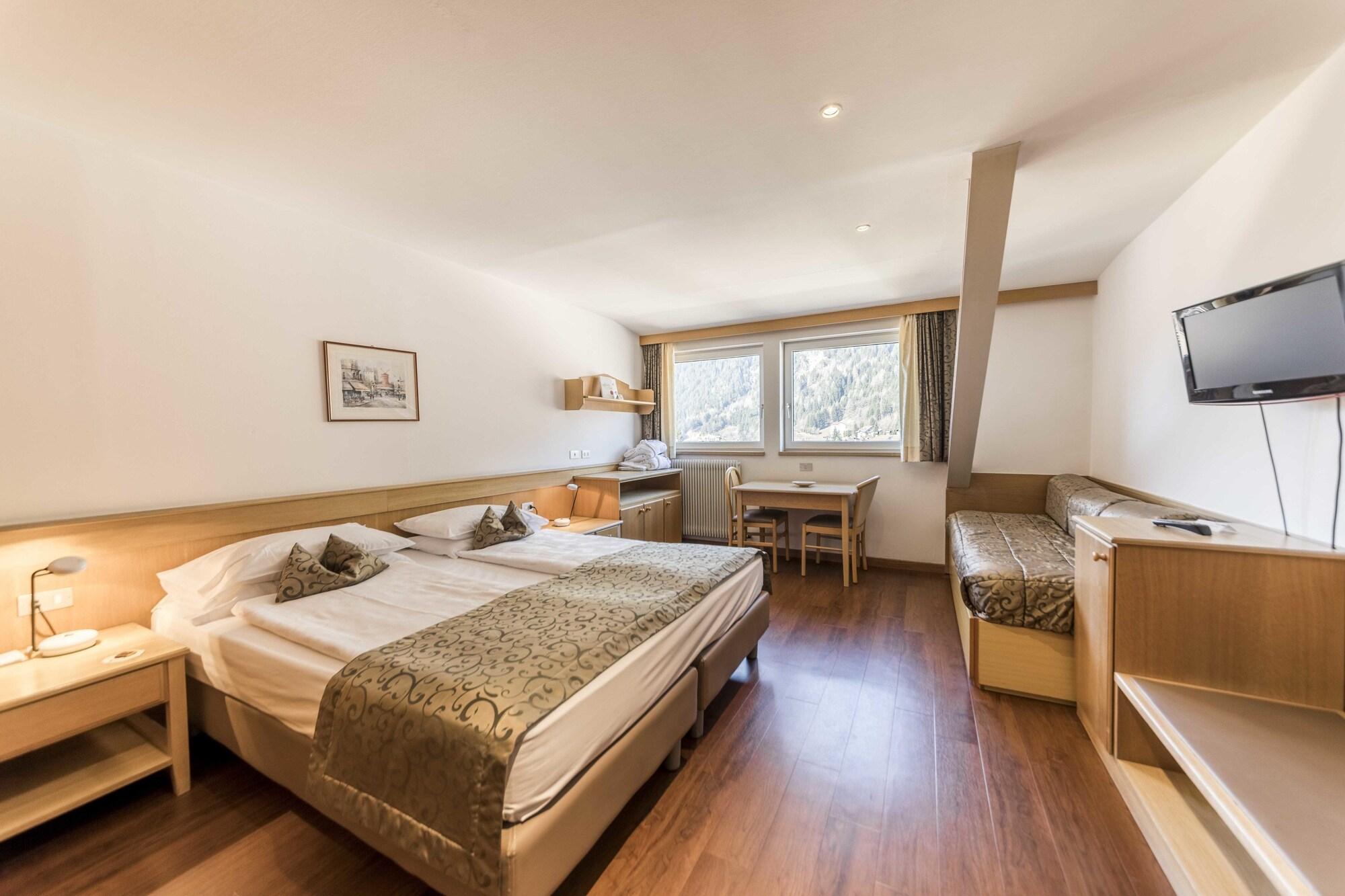 Active Hotel Ancora Predazzo Luaran gambar