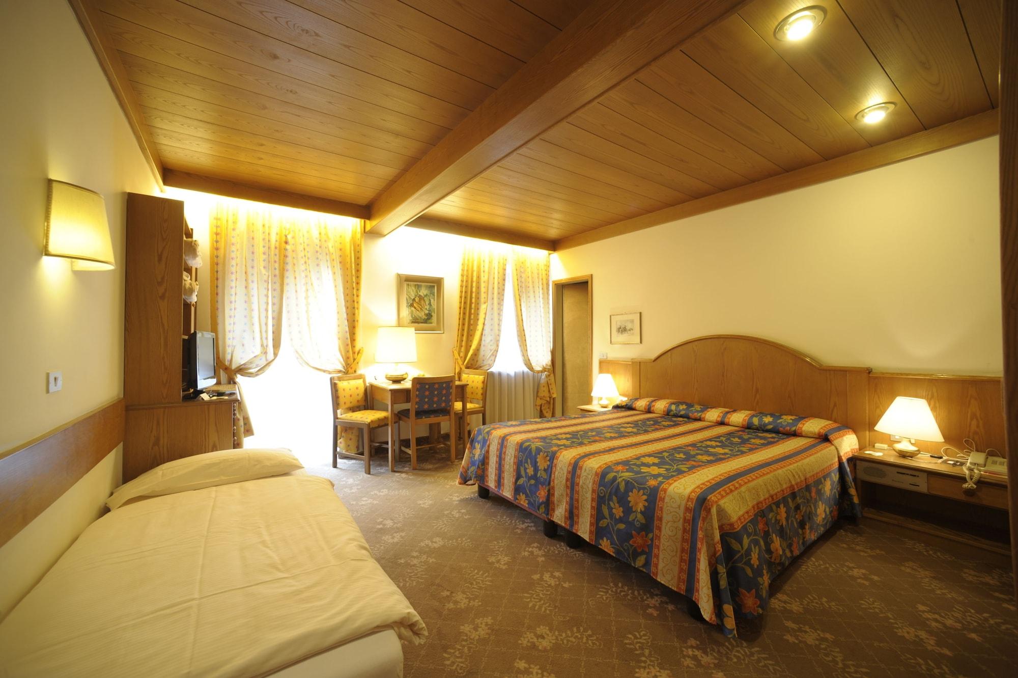 Active Hotel Ancora Predazzo Luaran gambar