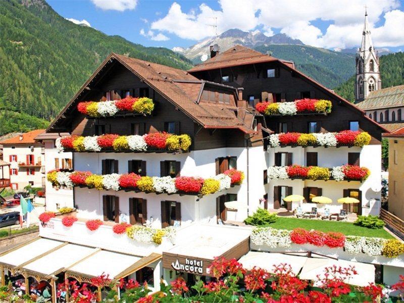Active Hotel Ancora Predazzo Luaran gambar