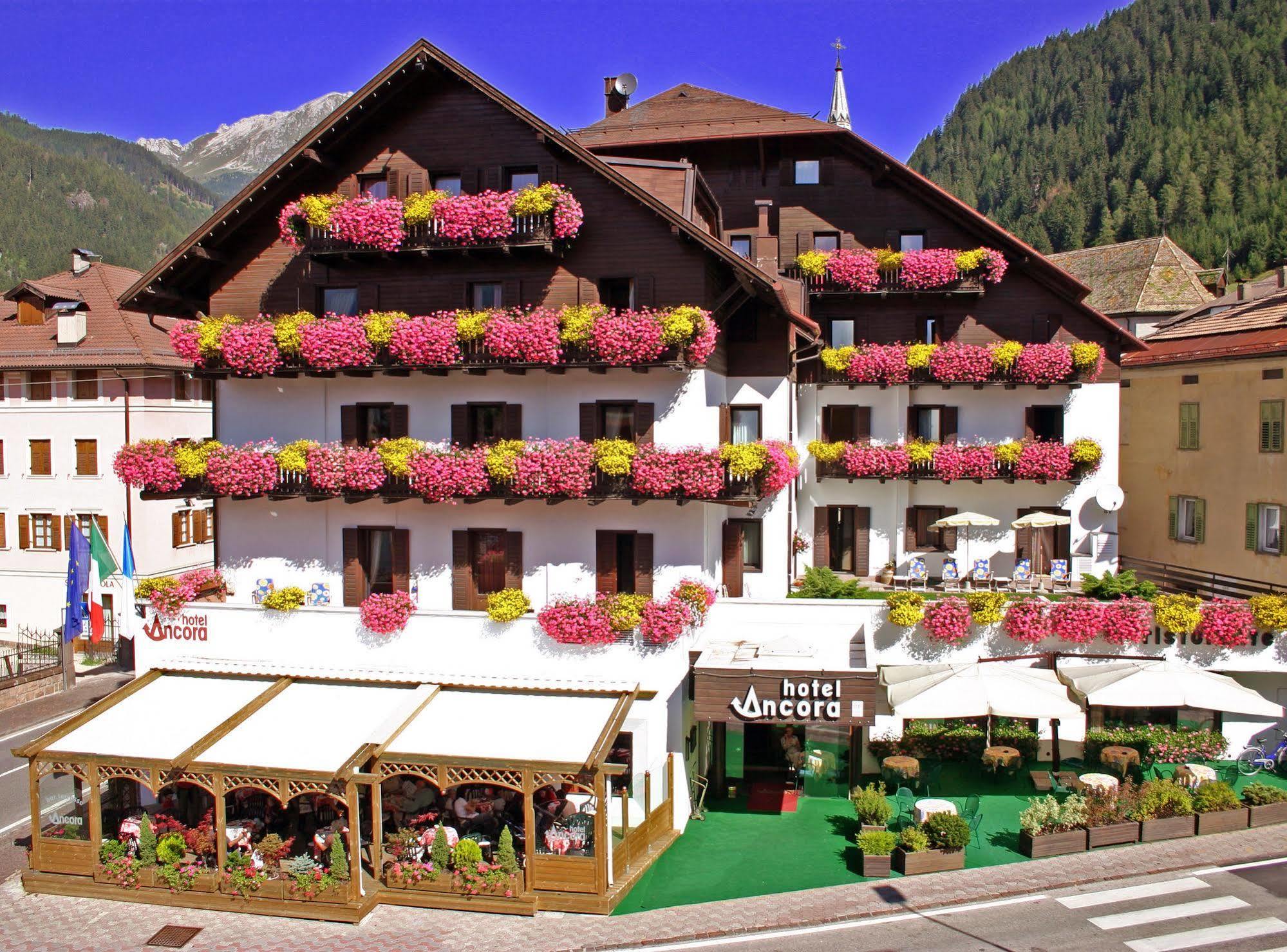 Active Hotel Ancora Predazzo Luaran gambar